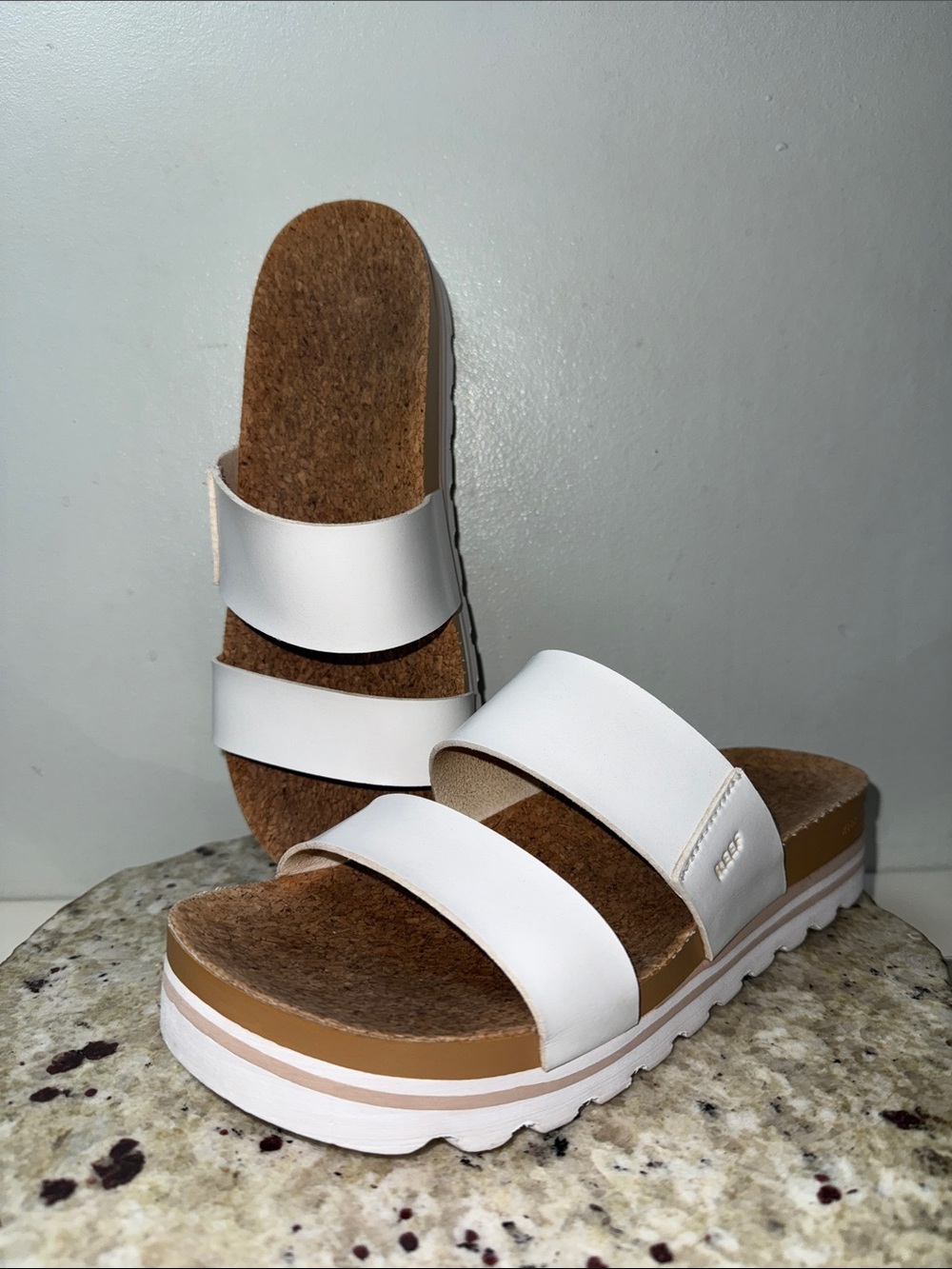 Reef Cushion Vista Hi Women's Arch Support Sandals White Dual-Strap Cork Sz 9 - Picture 13 of 13